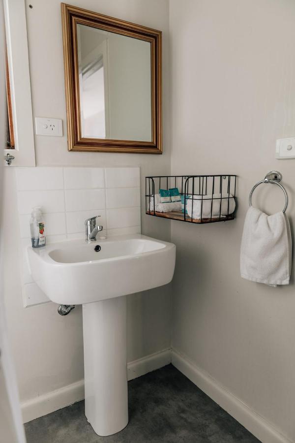 Port Albert Motel Zewnętrze zdjęcie