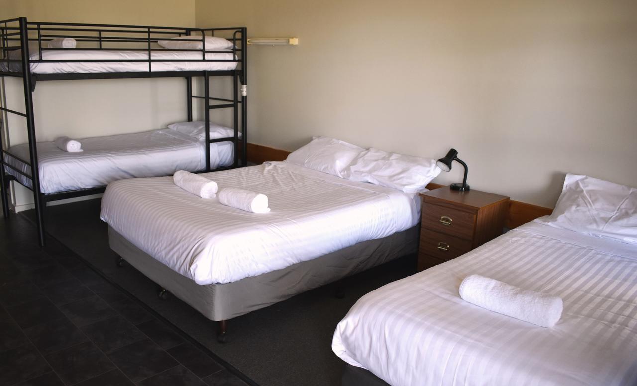 Port Albert Motel Zewnętrze zdjęcie